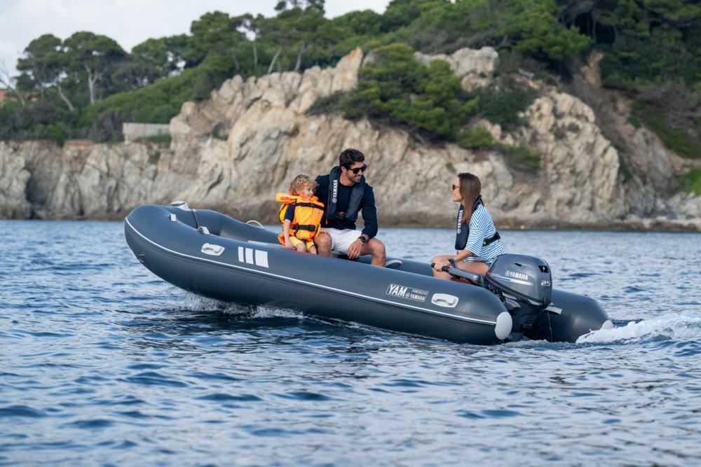 25hp Yamaha outboard engine