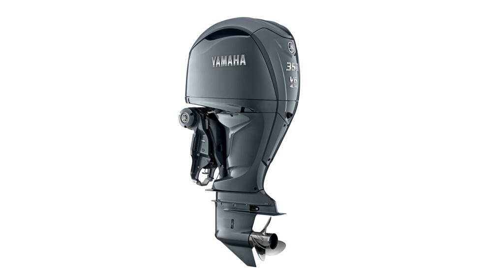 Yamaha outboard engine