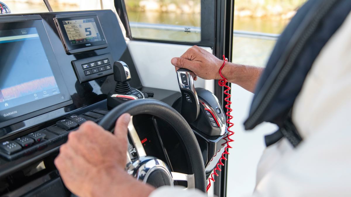Helm Master® EX compatible
