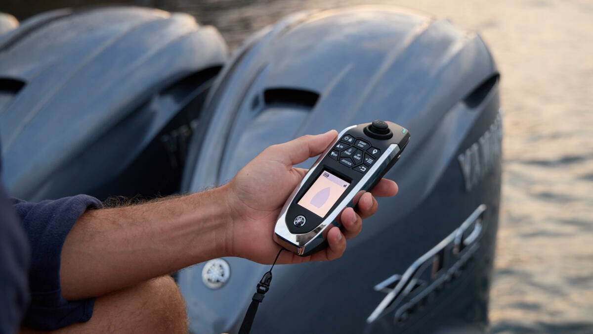 Helm Master® EX compatible